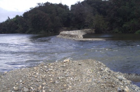 Barrera en Sector Perquilauquén Alimentación al Canal Per-Ñiquén